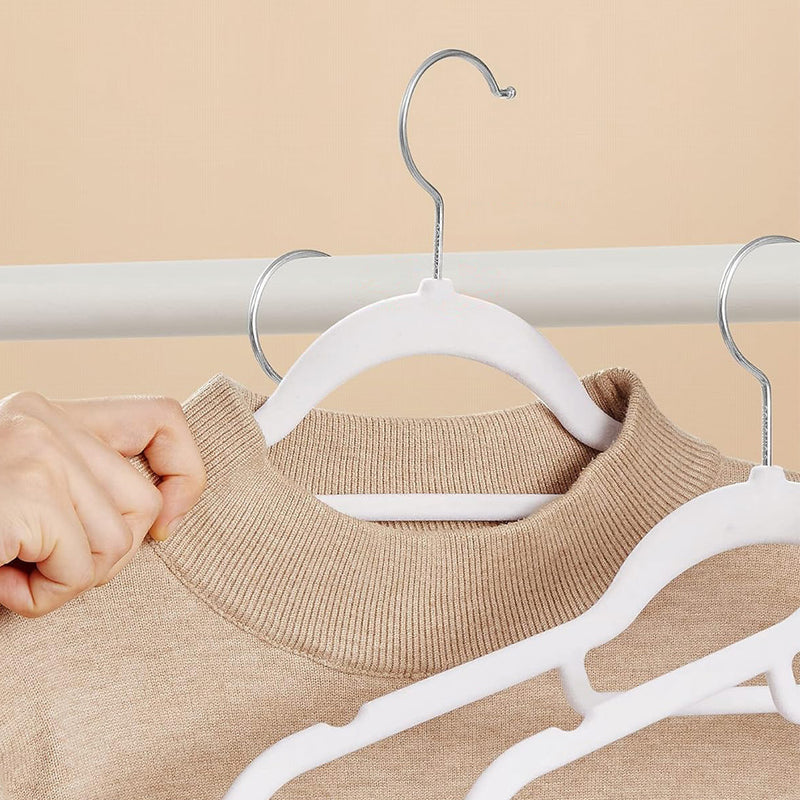 Pack of 50 Non-Slip White Velvet Hangers
