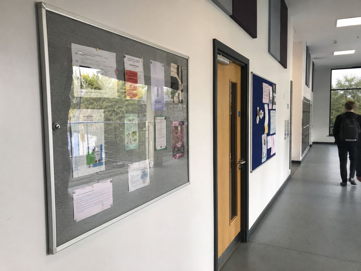 Do Schools Need Fire Resistant Noticeboards? BB100 Guide