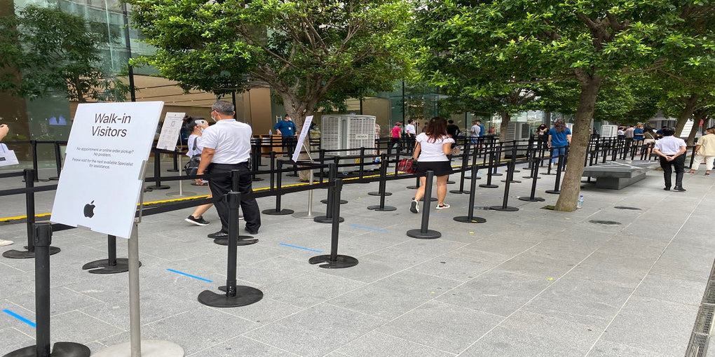 Outdoor Queuing Barriers