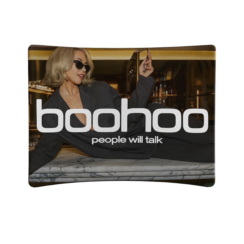2500mm curved tension fabric display – double-sided backdrop with full-colour print for exhibitions, branding or retail spaces  