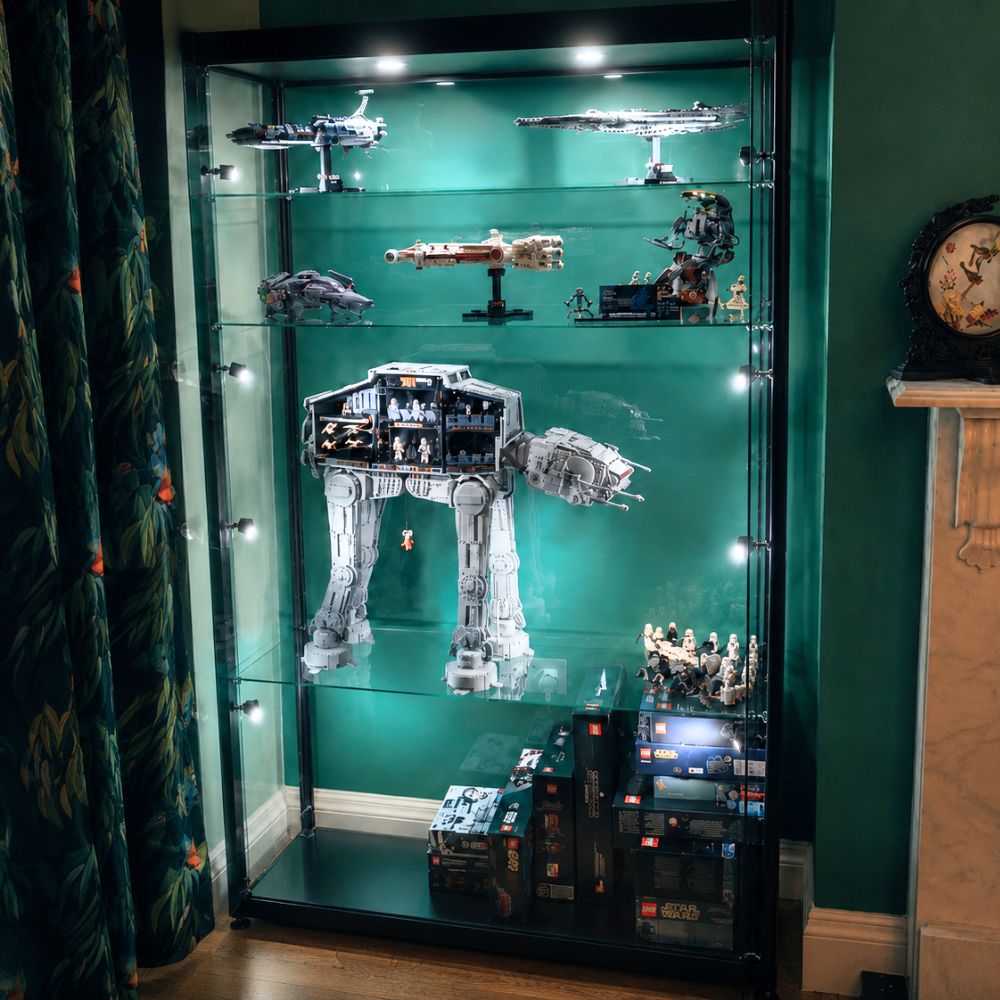 LEGO Star Wars collection displayed in an LED-lit glass Displaysense cabinet