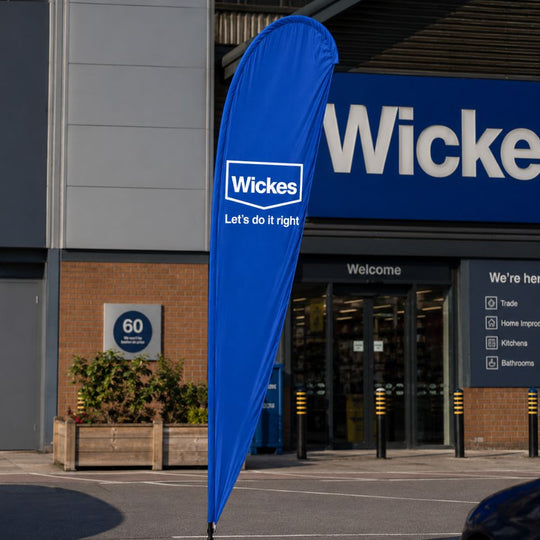 Single-Sided Glass Fibre Teardrop Flag with 10.5kg Square Plate Base inc. Graphic Printing - 4.4m